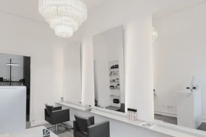 Mucho Ludin Salon Innenansicht 5